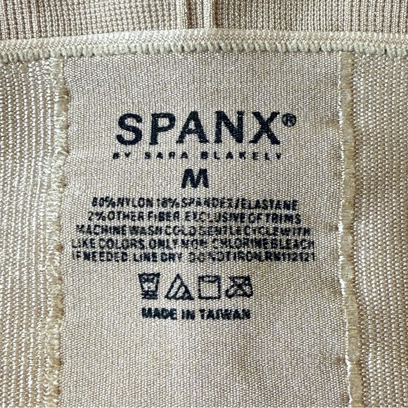 SPANX High Waist Mid Thigh Shapewear Shorts Size M - Picture 4 of 7